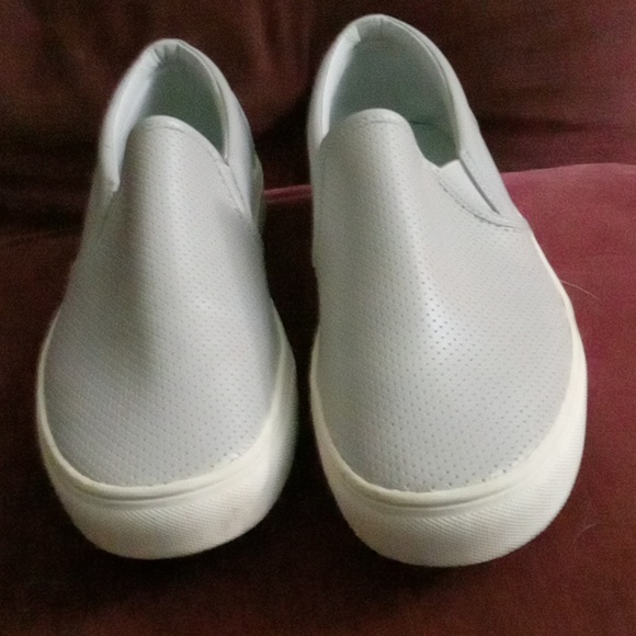 Grey slip ons - Picture 3 of 6